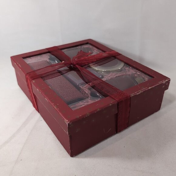 2004 The Body Shop Cranberry Gift Set Shower Gel Body Butter Shimmer Lotion Soap - Picture 5 of 10